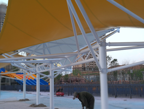 長春膜結構的顏色變化