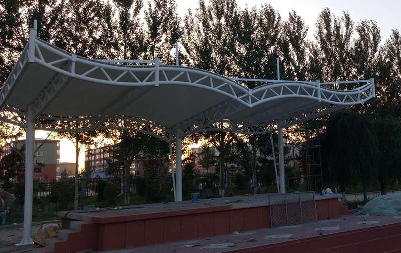 長春膜結(jié)構(gòu)車棚